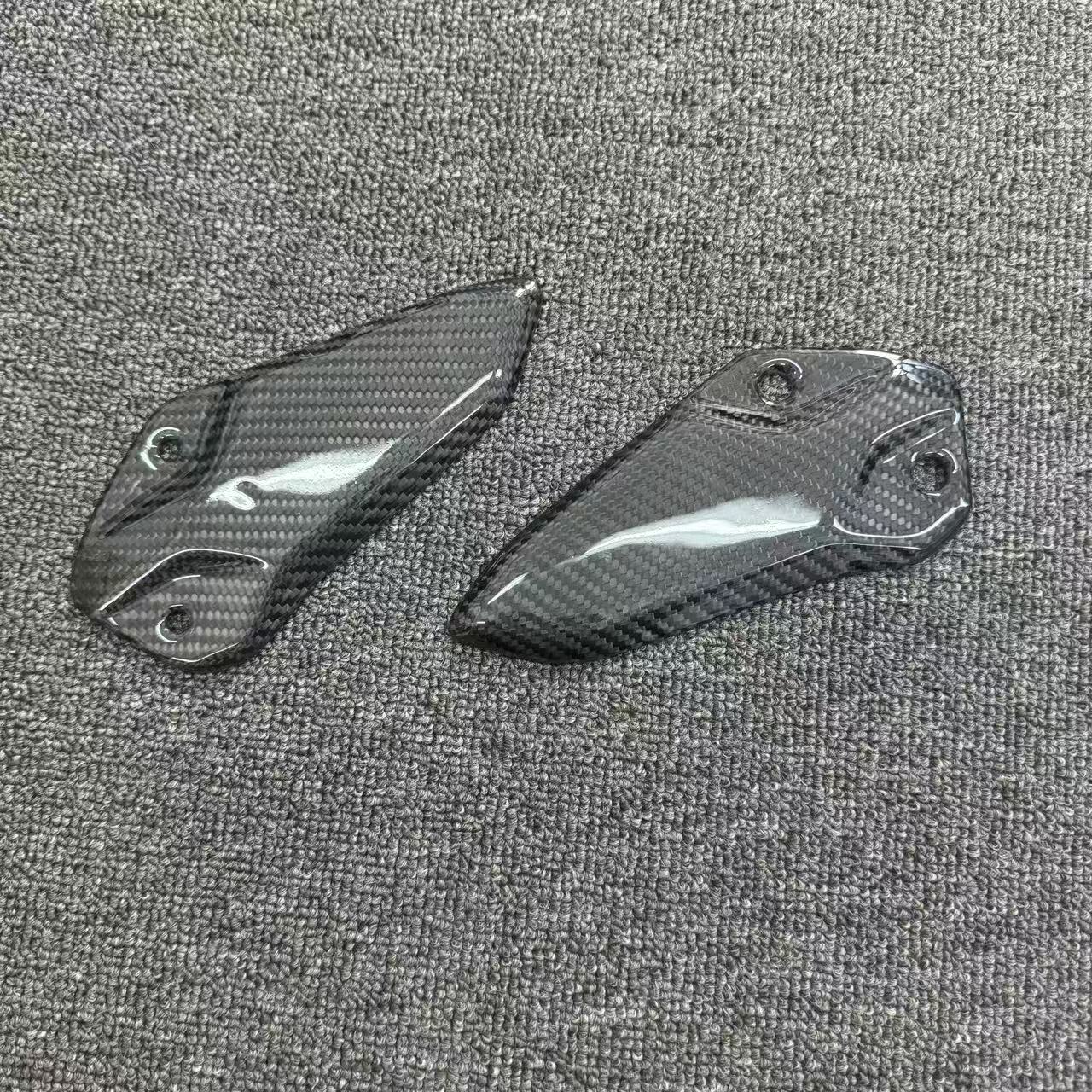 Motorcycle 3K Carbon fiber Foo - Crepe Pan Carbon のレビューと価格
