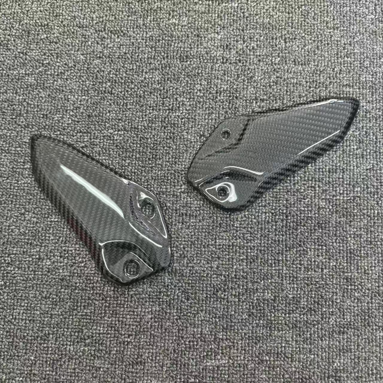 Motorcycle 3K Carbon fiber Foo - Crepe Pan Carbon のレビューと価格