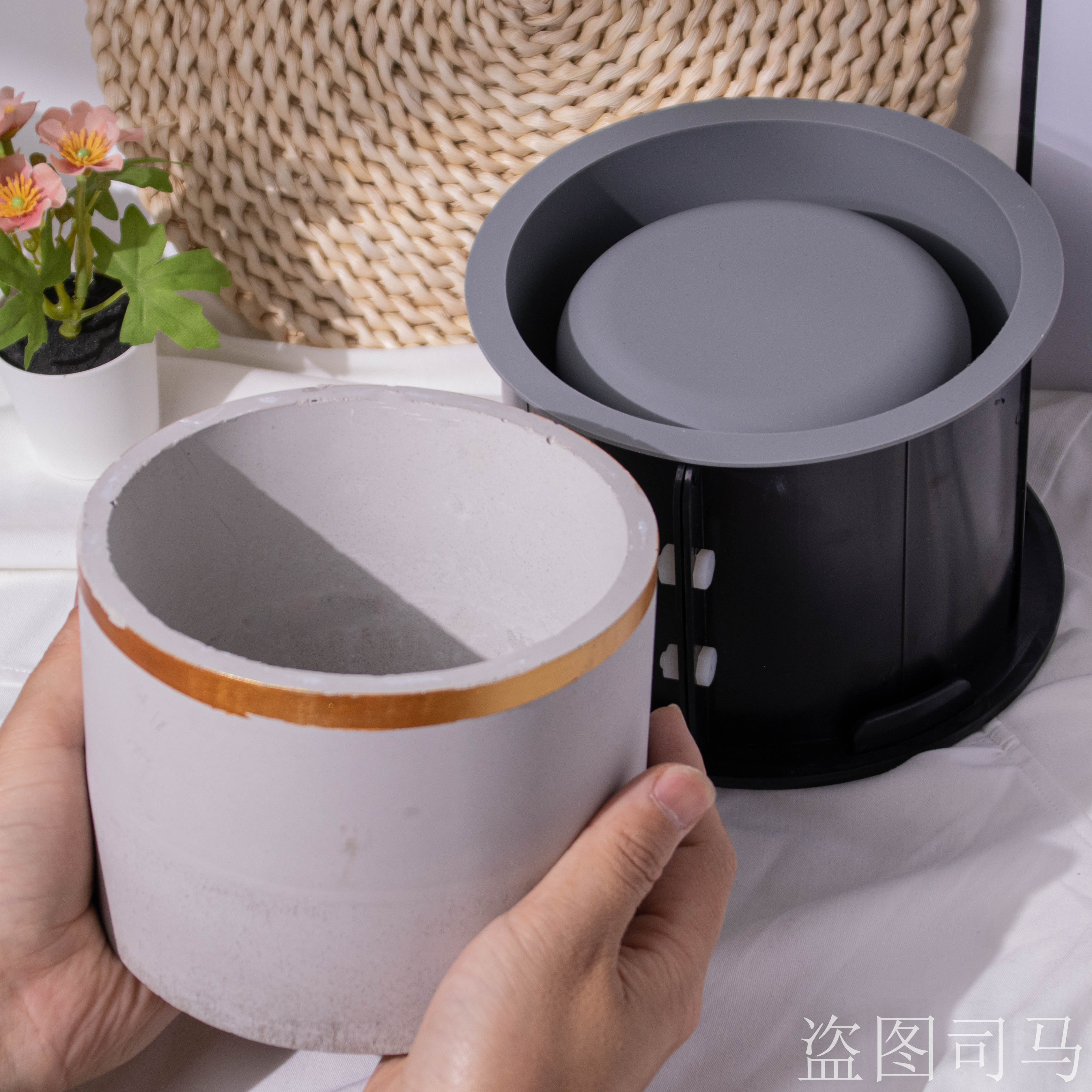 Large Round Flower Pot Cement  - Potsticker Mold のレビューと価格