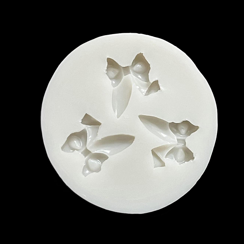 Easter Bunny Ears Silicone Sug - Bunny Cake Mold のレビューと価格